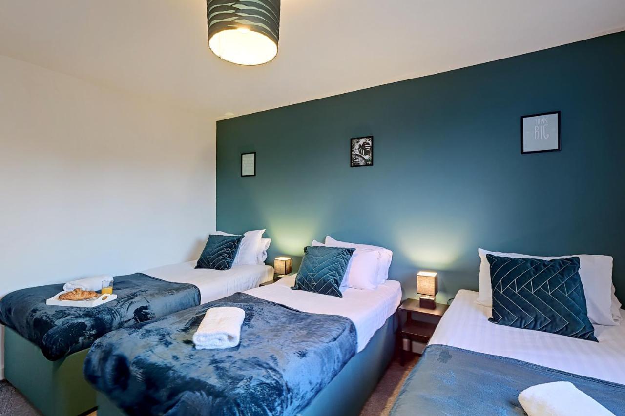 Air Host And - Young House One - 2 Bedroom Sleeps 5 Apartment